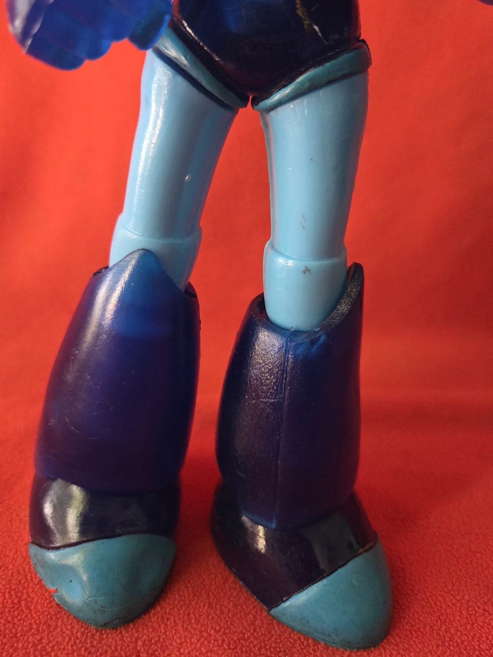 MEGAMAN ACTION FIGURE RARE - Picture 7 of 14